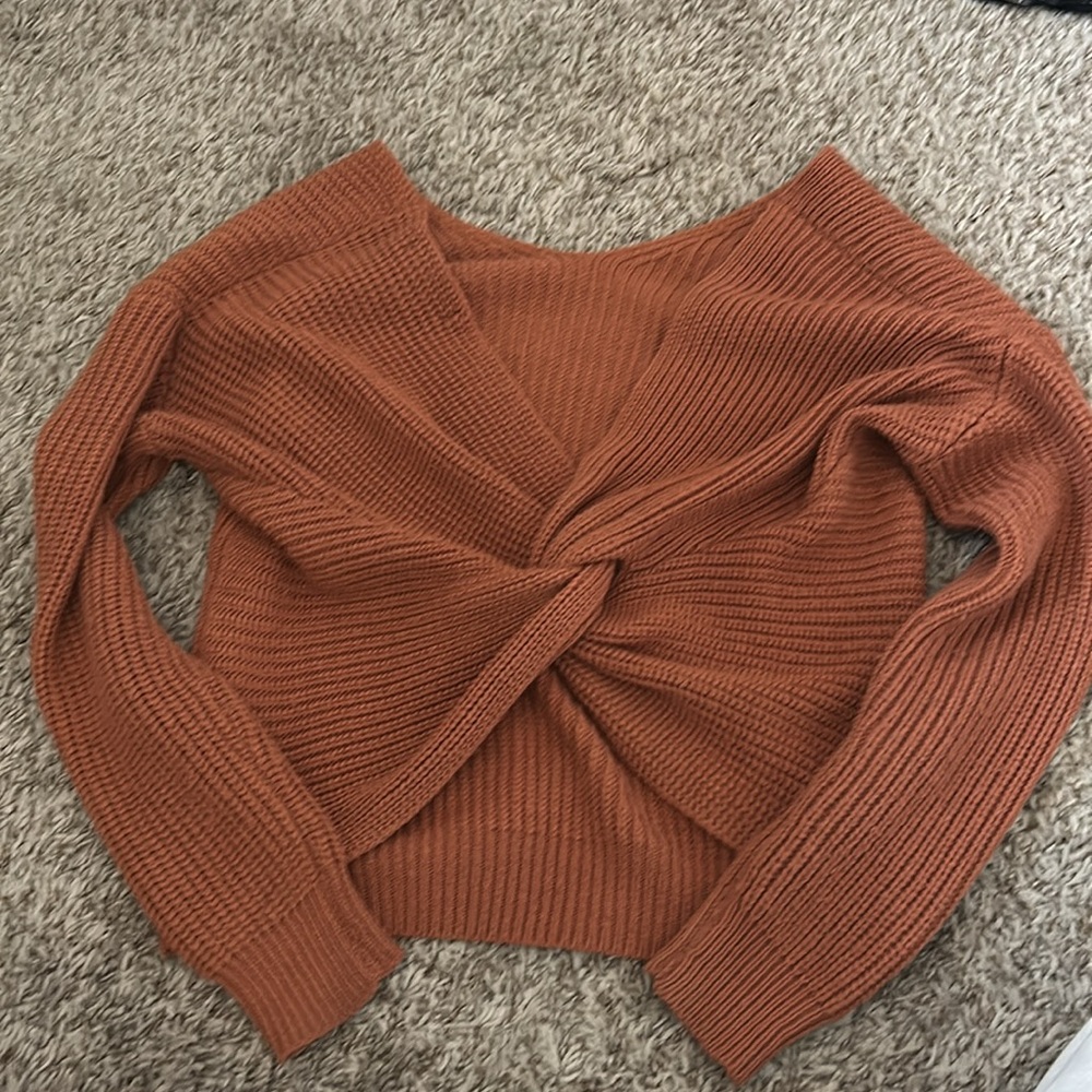Off-the-shoulder sweater - Picture 2 of 2